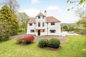 Unique Arts & Crafts Home in Auchterarder